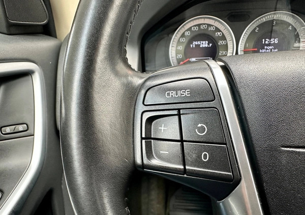 Volvo XC 60 cena 52800 przebieg: 265000, rok produkcji 2011 z Zwoleń małe 631